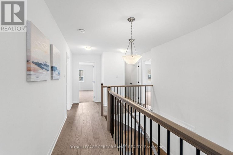 28303543/95-ralph-erfle-way/half-moon-bay/ottawa/ontario/K2J6W2_28