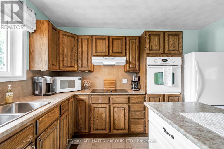 28494873/18227-oak-drive/south-glengarry-charlottenburgh-twp/south-glengarry/ontario/K0C2J0_14