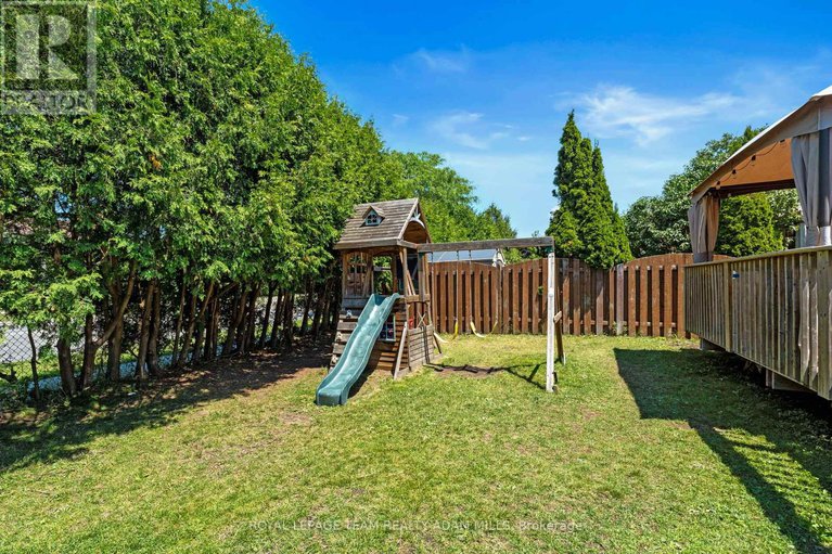 28573380/607-tourelle-drive/fallingbrookgardenway-south/ottawa/ontario/K4A3H5_36