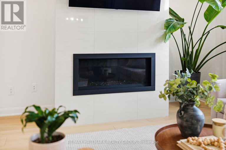 29389527/120-lynn-coulter-street/half-moon-bay/ottawa/ontario/K2J7C5_11