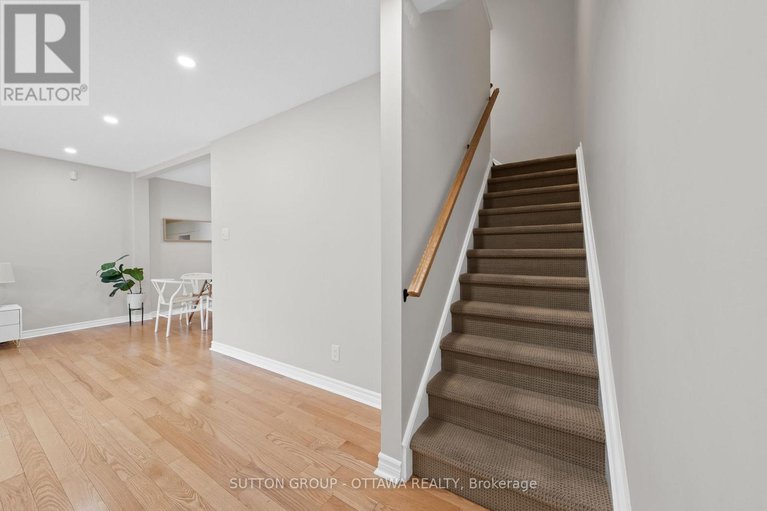 29110852/b-3-banner-road/sheahan-estatestrend-village/ottawa/ontario/K2H8T3_22