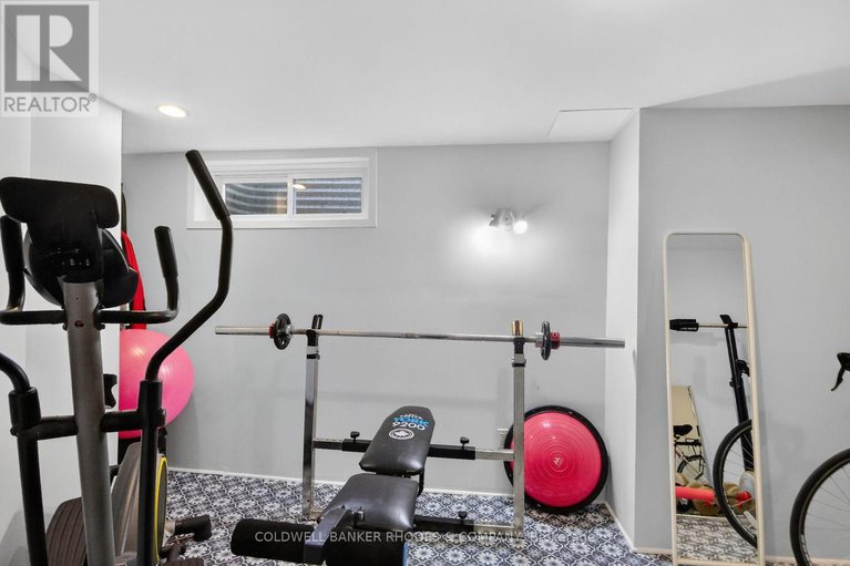 29438114/521-orkney-private/carleton-square/ottawa/ontario/K2C3M7_31