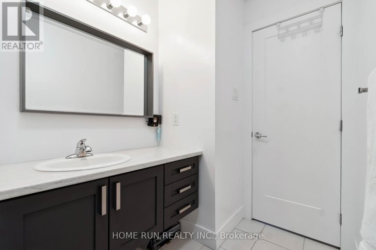 28591655/334-haliburton-heights/emerald-meadowstrailwest/ottawa/ontario/K2V0G1_30