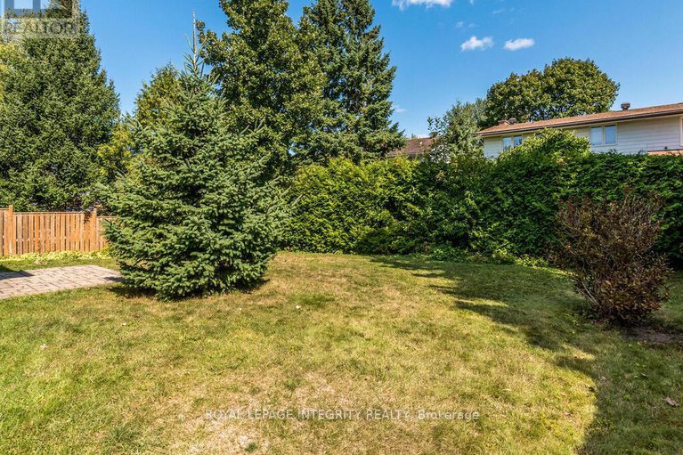 28854406/2150-dutton-crescent/beacon-hill-north/ottawa/ontario/K1J6K4_31