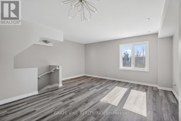 29425305/750-sanibel-private/westcliffe-estates/ottawa/ontario/K2H0A8_7