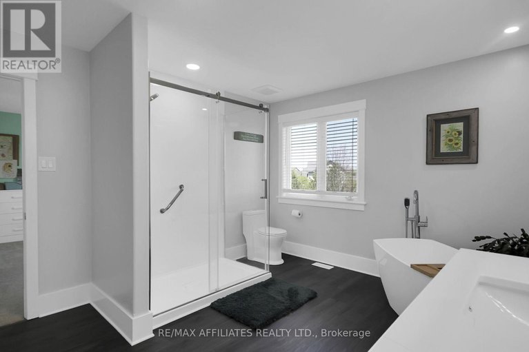28600533/500-bradbury-court/kanata-north-west/ottawa/ontario/K2W0A1_28