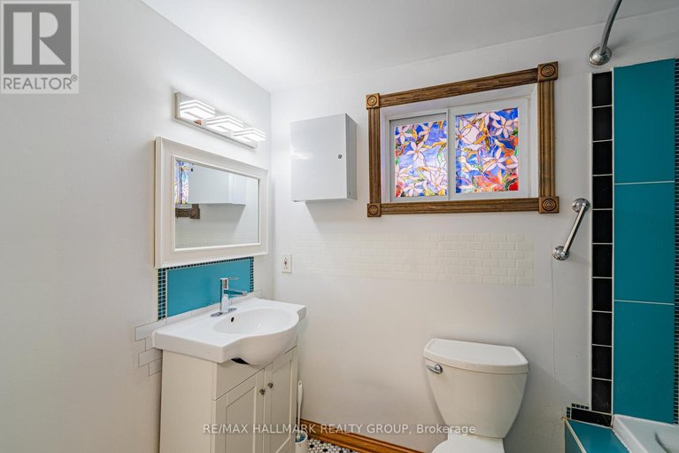 29634636/24-patro-street/lower-town/ottawa/ontario/K1N8B1_16