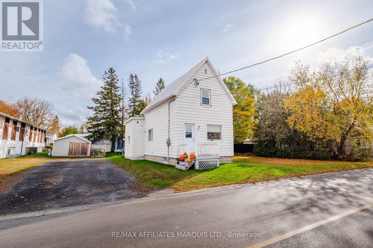 29024844/18-mechanic-street-w/maxville/north-glengarry/ontario/K0C1T0_3