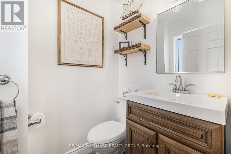 28525097/13-817-high-street/britannia-heights/ottawa/ontario/K2B6C3_13