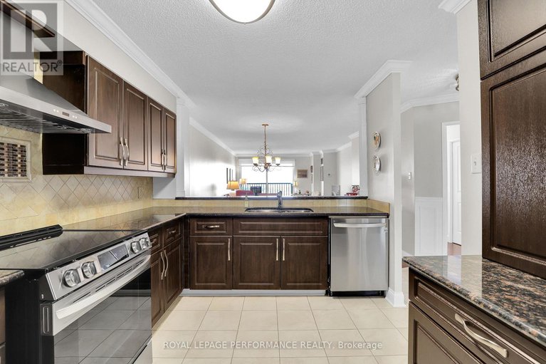 29432607/2708-545-st-laurent-boulevard/viscount-alexander-park/ottawa/ontario/K1K4H9_9