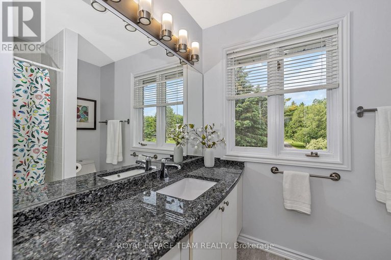 28507546/1536-sherruby-way/rural-kanata-central/ottawa/ontario/K2W1A9_30