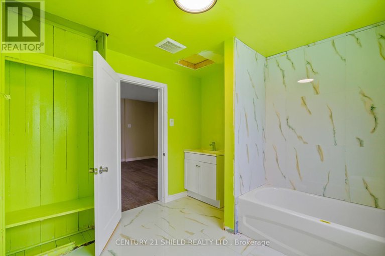 29158805/21927-main-street/north-glengarry-lochiel-twp/north-glengarry/ontario/K0B1H0_46