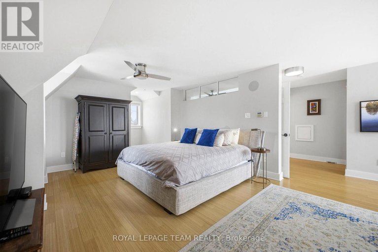 29616442/483-golden-avenue/mckellarhighland/ottawa/ontario/K2A2E4_18