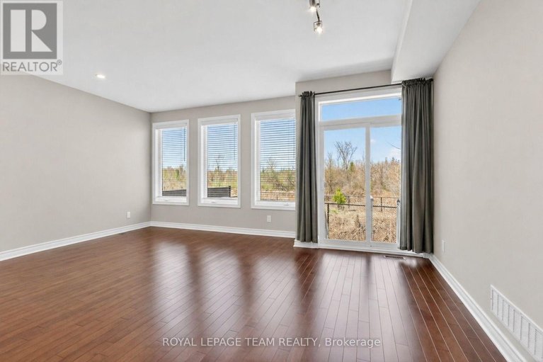 29671422/765-dearborn-private/blossom-parkkemp-parkfindlay-creek/ottawa/ontario/K1T0W3_6