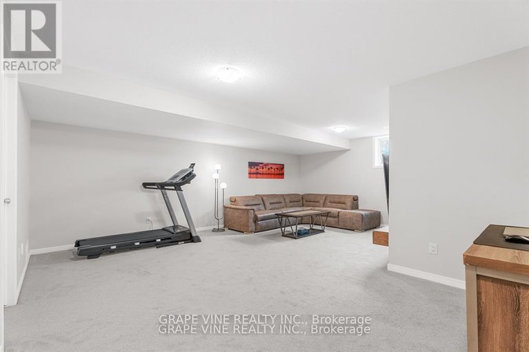 28496874/678-taliesin-crescent/remainder-of-stittsville-area/ottawa/ontario/K2S2W5_31