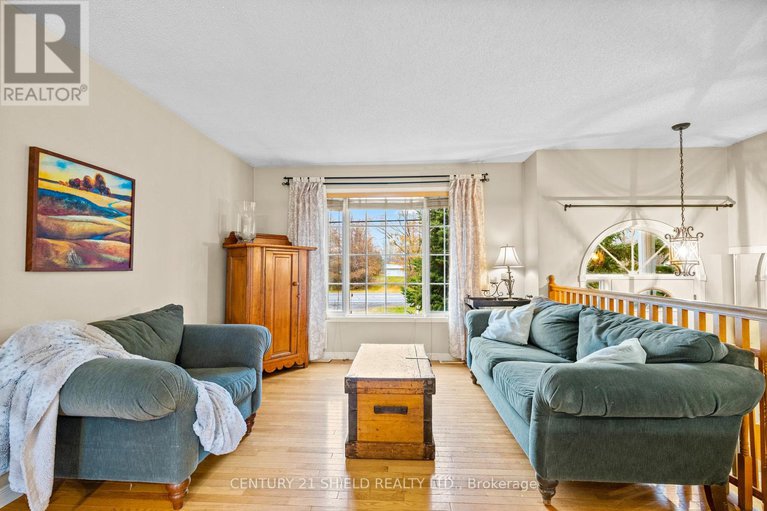 29127984/22032-old-highway-2-highway/south-glengarry-lancaster-twp/south-glengarry/ontario/K0C1E0_19