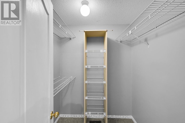 29635215/46-beddington-avenue/cedargrovefraserdale/ottawa/ontario/K2J3N3_28