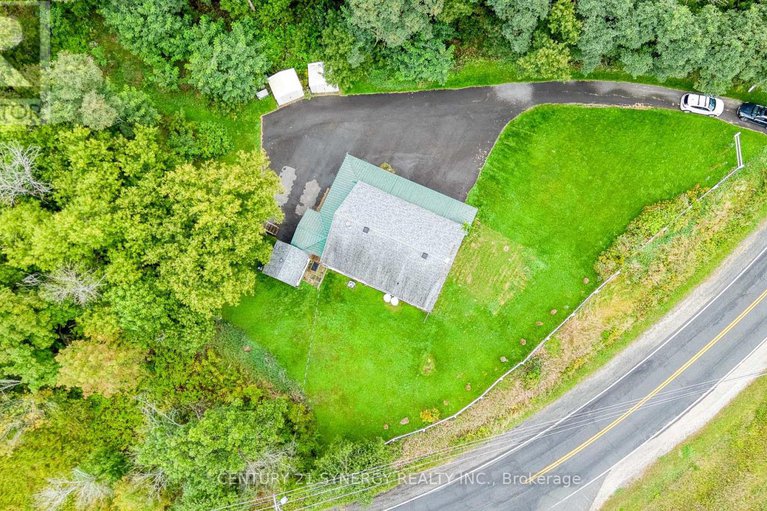 29199150/4237-watsons-corners-road/lanark-highlands-dalhousie-twp/lanark-highlands/ontario/K0G1M0_37