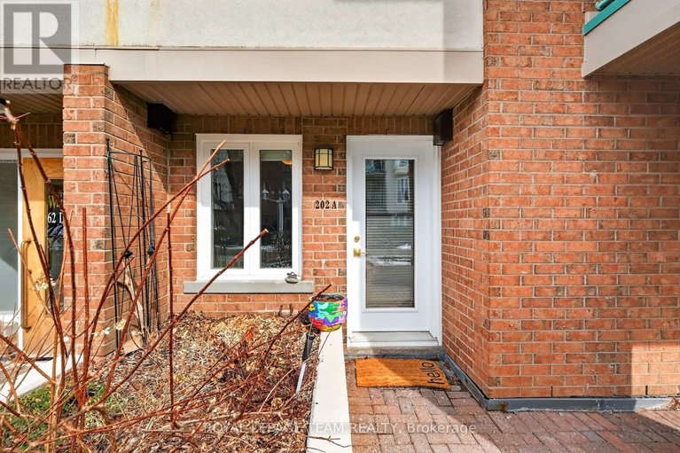 29521537/202a-62-donald-street/overbrook/ottawa/ontario/K1K1N2_3