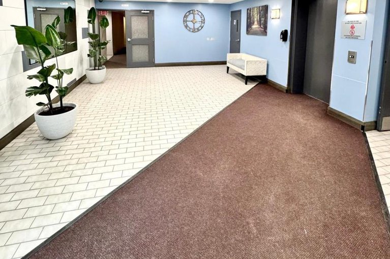 29270856/117-318-lorry-greenberg-drive/hunt-club-parkgreenboro/ottawa/ontario/K1T2R5_2