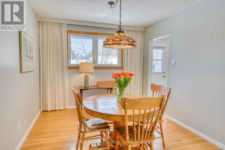 29414464/1858-sharel-drive/urbandale-acres/ottawa/ontario/K1H6W4_9