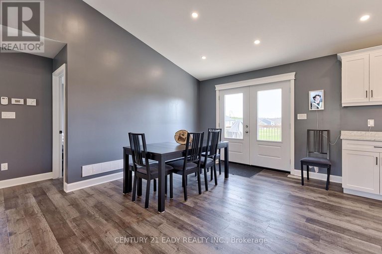 28257205/432-early-road/horton-twp/horton/ontario/K7V3Z4_29