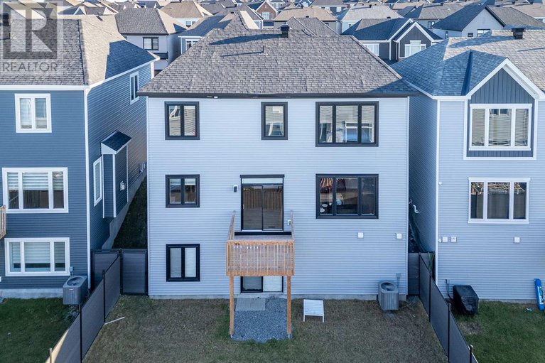 29243539/228-appalachian-circle/half-moon-bay/ottawa/ontario/K2J6X4_32