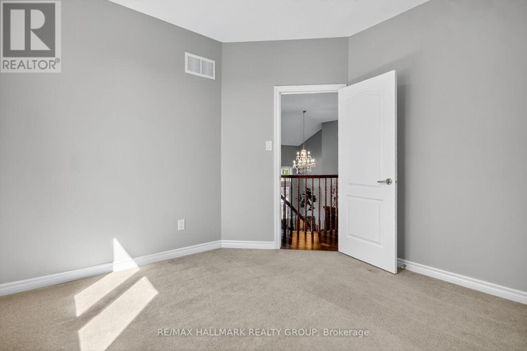28874342/372-gallantry-way/stittsville-north/ottawa/ontario/K2S0R1_31