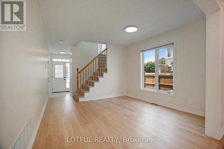28631476/881-campobello-drive/stittsville-north/ottawa/ontario/K2S0N8_5