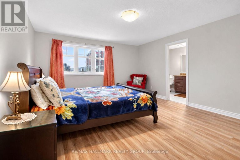 29406514/205-mancini-way/strandherd/ottawa/ontario/K2J5X4_21