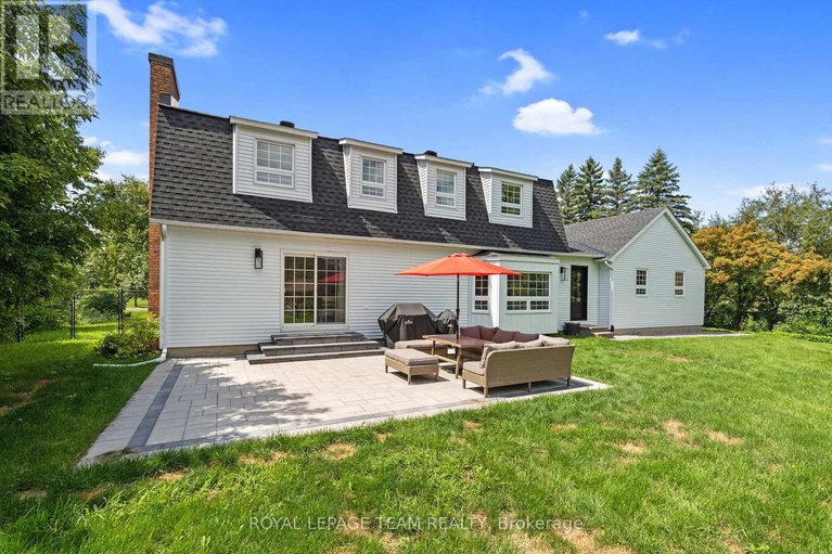 29471993/5545-van-vliet-road/manotick-long-island-nicholls-island/ottawa/ontario/K4M1J4_32