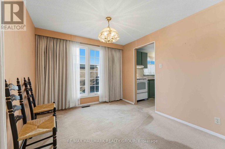 29053804/1884-elmridge-drive/beacon-hill-south/ottawa/ontario/K1J6R7_18