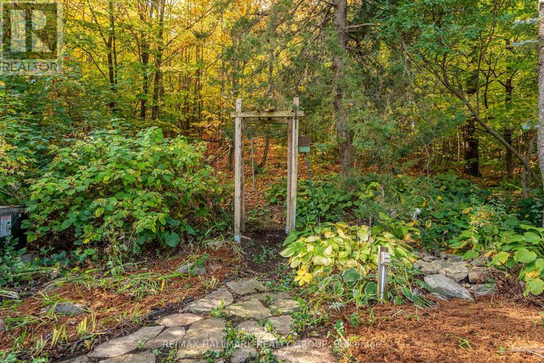 29043087/2026-gatineau-view-crescent/beacon-hill-north/ottawa/ontario/K1J7X1_35