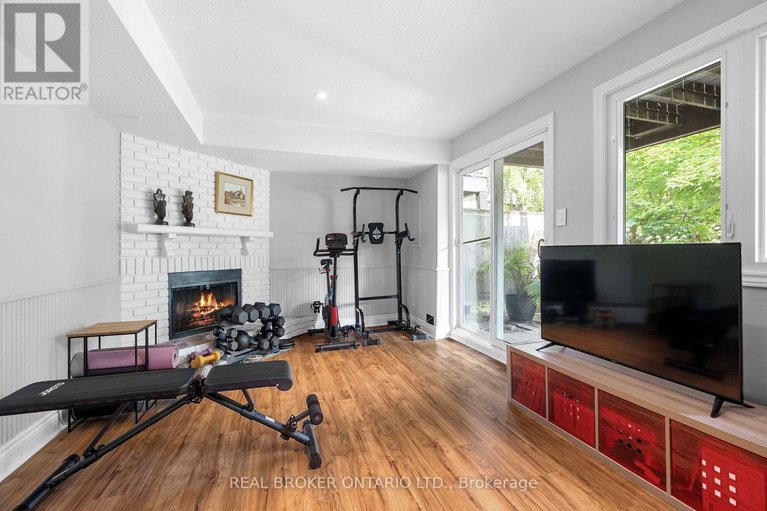 28999303/2-655-richmond-road/woodroffe/ottawa/ontario/K2A3Y3_32