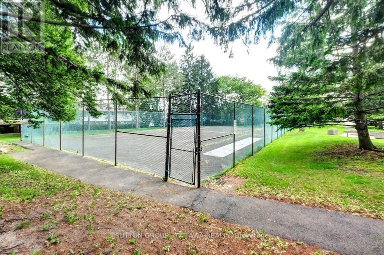 28742100/405-665-bathgate-drive/carson-meadows/ottawa/ontario/K1K3Y4_40