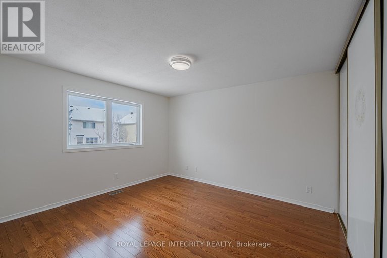29486771/559-arc-en-ciel-street/fallingbrookgardenway-south/ottawa/ontario/K4A3J1_30