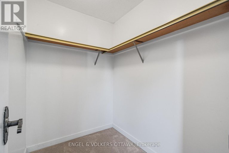 28886615/19-mcclure-crescent/katimavik/ottawa/ontario/K2L2H1_28
