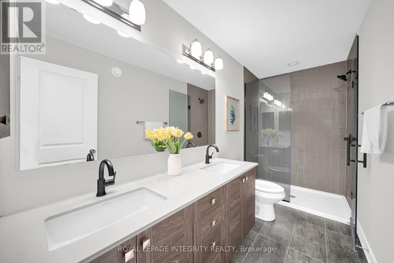 29227761/1078-lunar-glow-crescent/riverside-southgloucester-glen/ottawa/ontario/K4M0J8_34