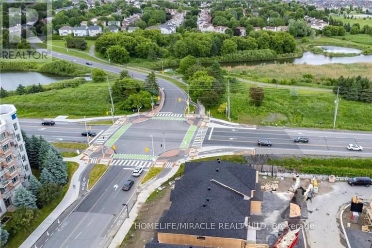 29255962/208-monticello-avenue/emerald-meadowstrailwest/ottawa/ontario/K2S0J7_21