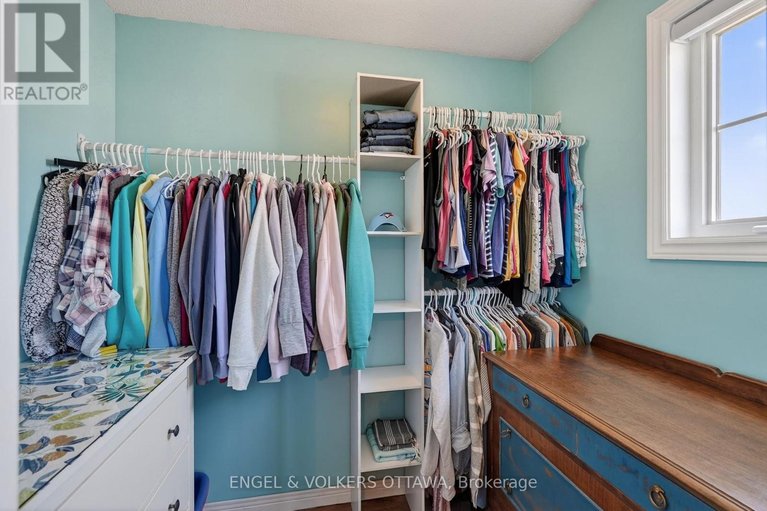 29596735/1499-corsham-avenue/fallingbrookpineridge/ottawa/ontario/K4A3M6_44