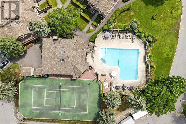 29221824/108-1765-cabaret-lane/fallingbrookpineridge/ottawa/ontario/K4A2H3_20