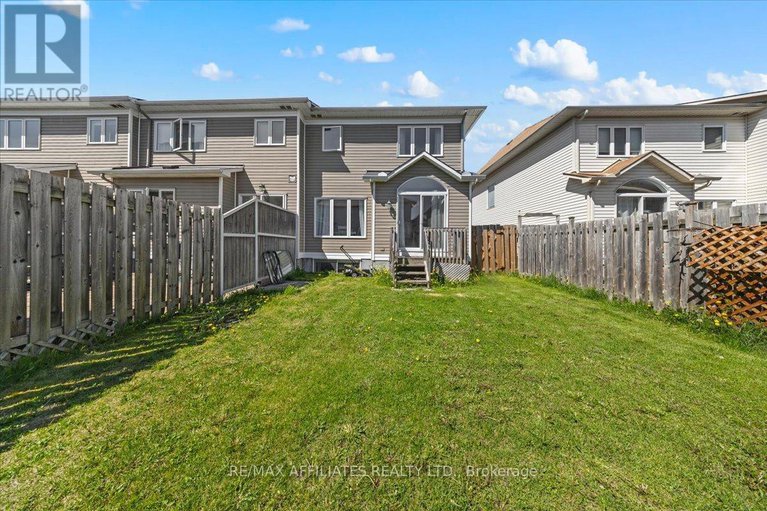28378372/119-silvermoon-crescent/avalon-east/ottawa/ontario/K4A0P5_38