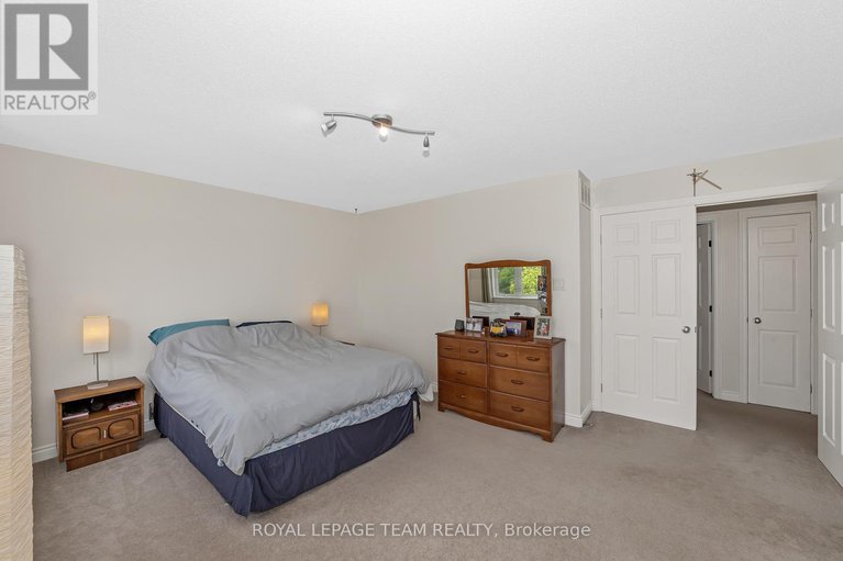 28614857/17-kolo-drive/remainder-of-stittsville-area/ottawa/ontario/K0A1B0_19