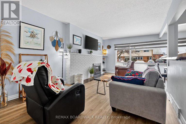 29402322/2462-tupper-avenue/hawthorne-meadows/ottawa/ontario/K1G1G7_8