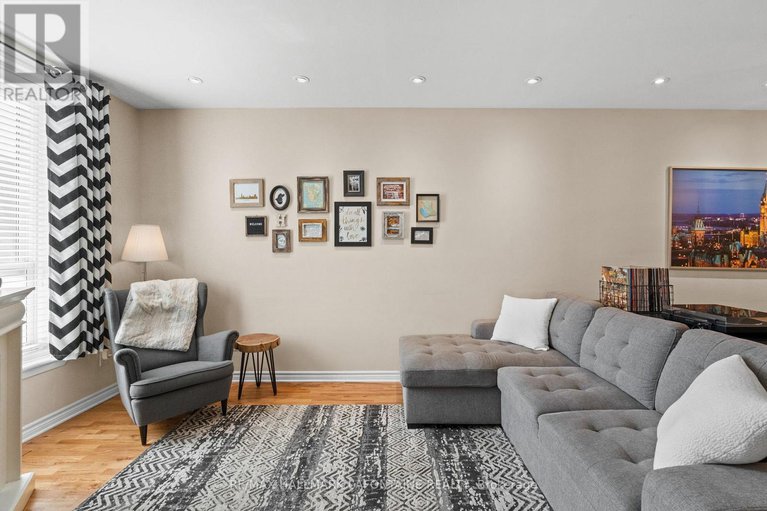28965257/339-st-patrick-street/lower-townbyward-market/ottawa/ontario/K1N5K6_6