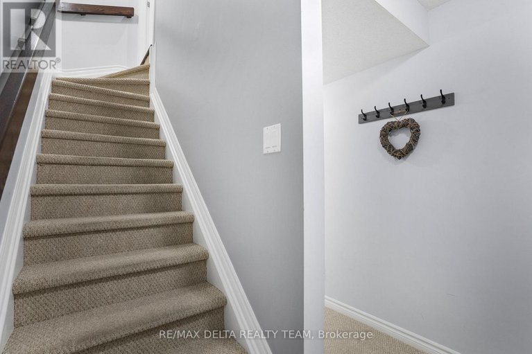 29084367/2210-descartes-street/notting-hillsummerside/ottawa/ontario/K4A0W4_15