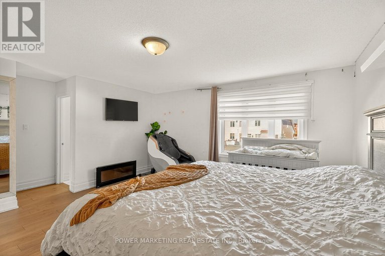 29057500/657-657-clearbrook-drive-n/strandherd/ottawa/ontario/K2J5S1_26