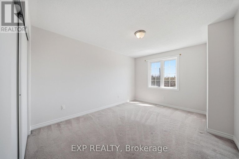 29669748/429-rosingdale-street/emerald-meadowstrailwest/ottawa/ontario/K2M0L8_18