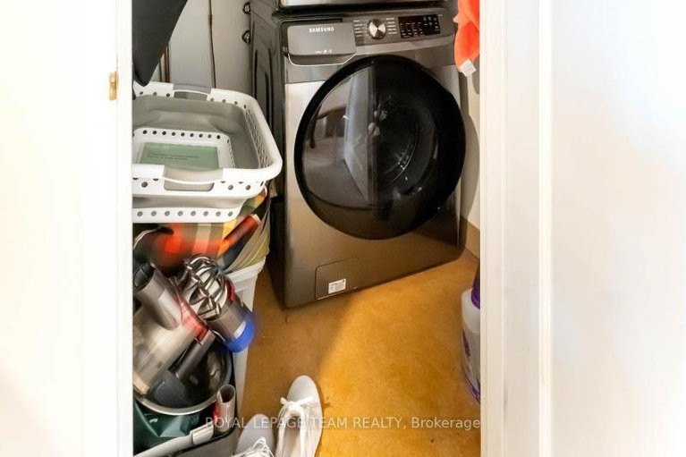 29060731/1806-160-george-street/lower-townbyward-market/ottawa/ontario/K1N9M2_27