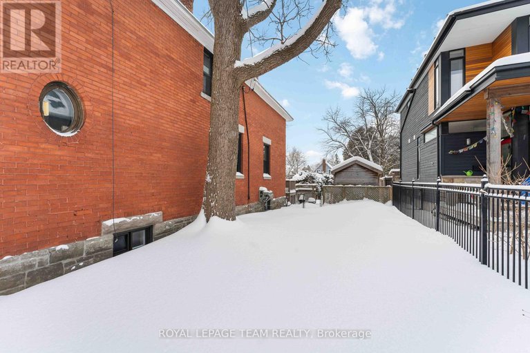 29307487/56-grosvenor-avenue/old-ottawa-south/ottawa/ontario/K1S4S2_28